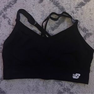New Balance Women’s Black Sports Bra Medium Criss Cross Back Athletic Stretch